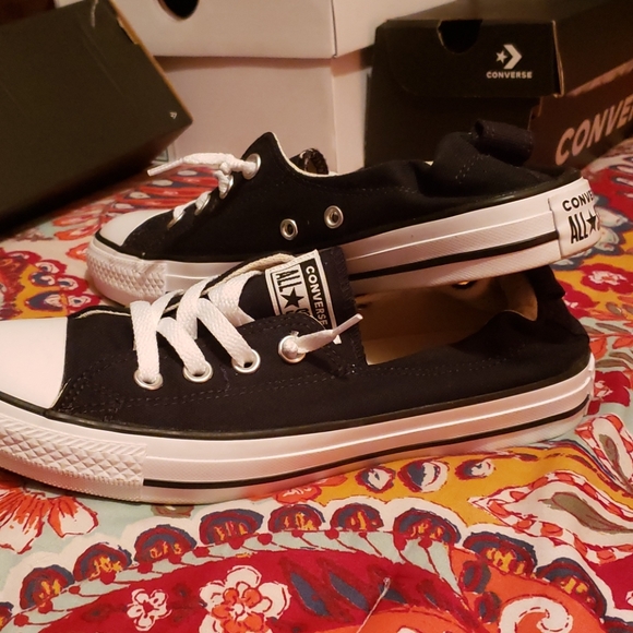 Shoes - Picture 3 of 4